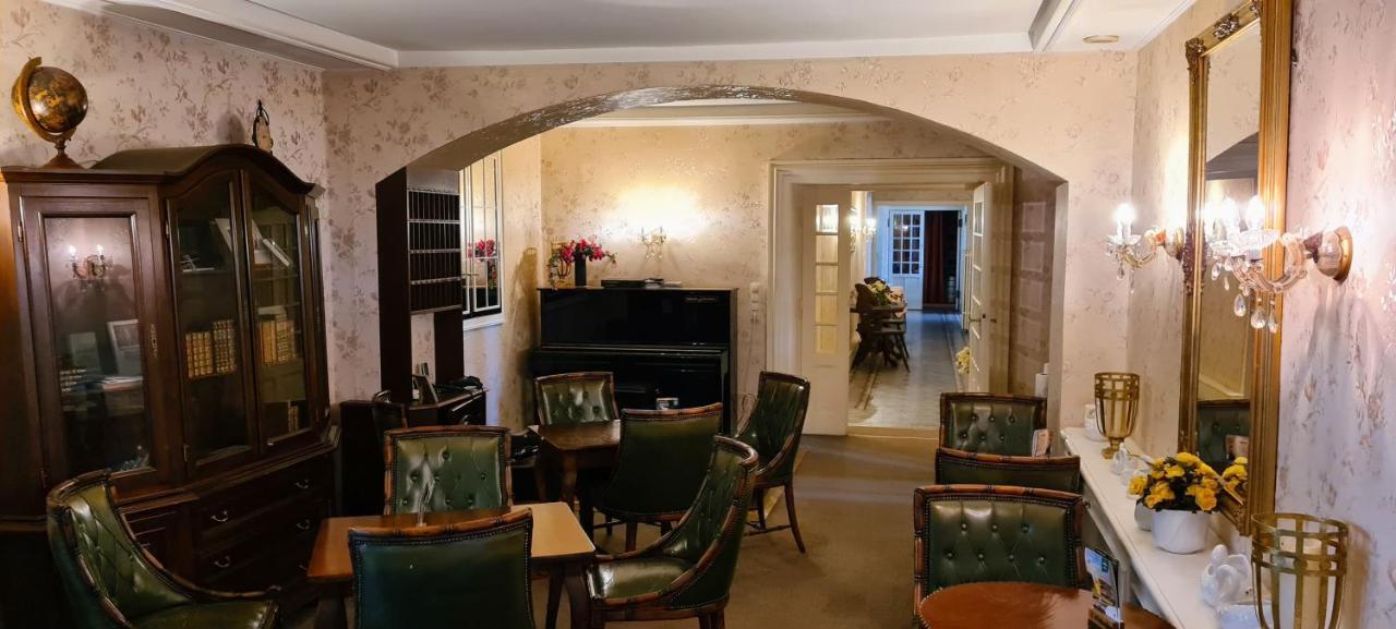 Historisches Hotel Zum Schwan Bad Karlshafen Exterior foto