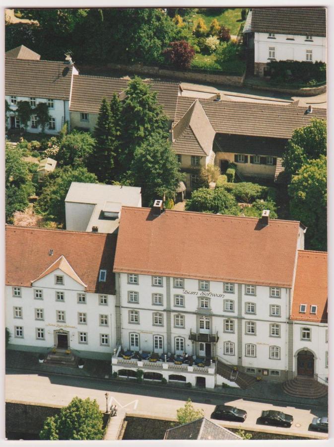 Historisches Hotel Zum Schwan Bad Karlshafen Exterior foto